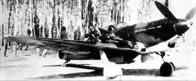 Як-7Б. 18 ГвИАП. Пилот - п.п-к А.Е. Голубев. Весна 1943 г.-1.jpg